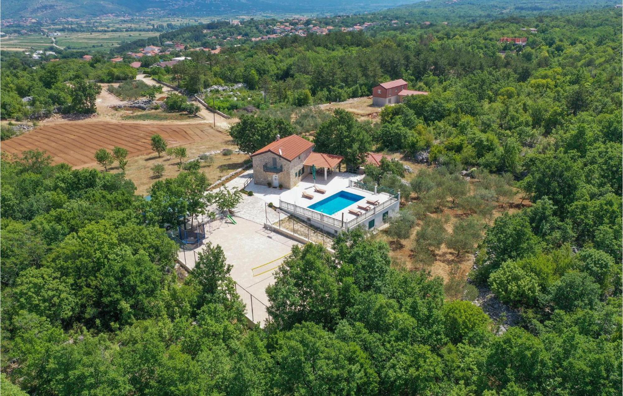3 Bedroom Cozy Home In Grubine Εξωτερικό φωτογραφία